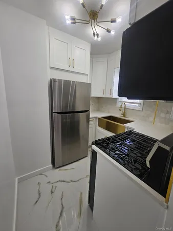 $3,200 | 192-23 116th Road | St. Albans