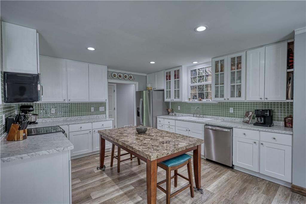 1568 Ridgewood Drive Southwest Lilburn, GA 30047 - Photo 15 of 60