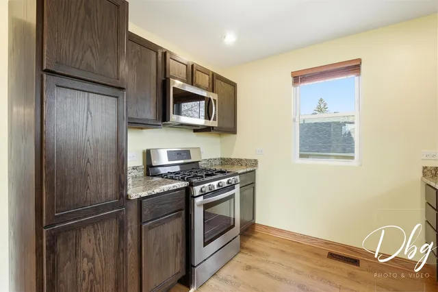 $335,000 | 233 West Hawthorne Drive, Round Lake Beach, IL 60073