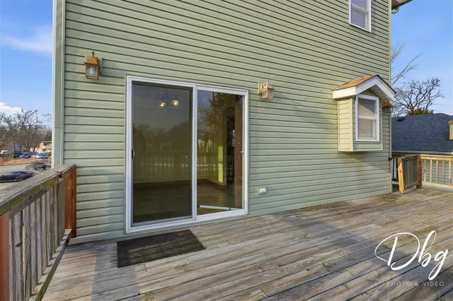 $335,000 | 233 West Hawthorne Drive, Round Lake Beach, IL 60073