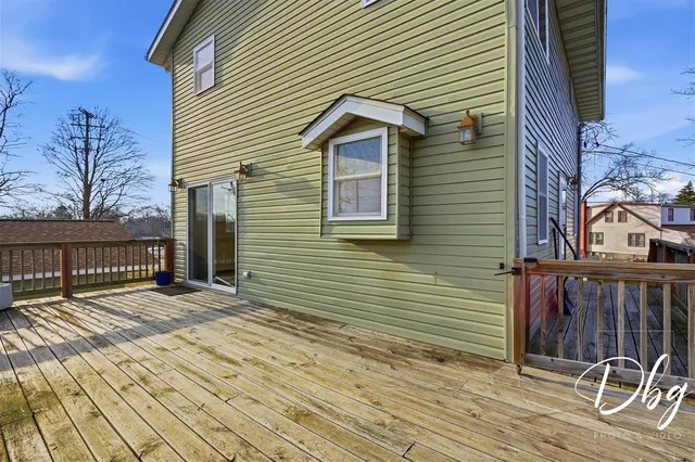 $335,000 | 233 West Hawthorne Drive, Round Lake Beach, IL 60073