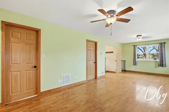 $335,000 | 233 West Hawthorne Drive, Round Lake Beach, IL 60073