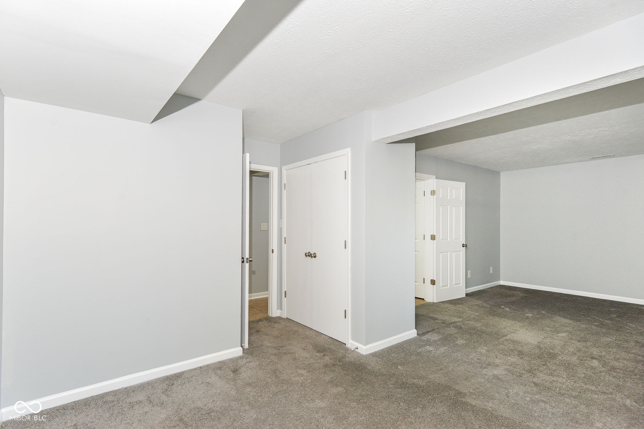 7547 Prairie Lake Drive Indianapolis, IN 46256 - Photo 11 of 28