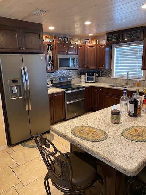 29526 Ranger Avenue Big Pine Key, FL 33043 - Photo 15 of 33 Kitchen