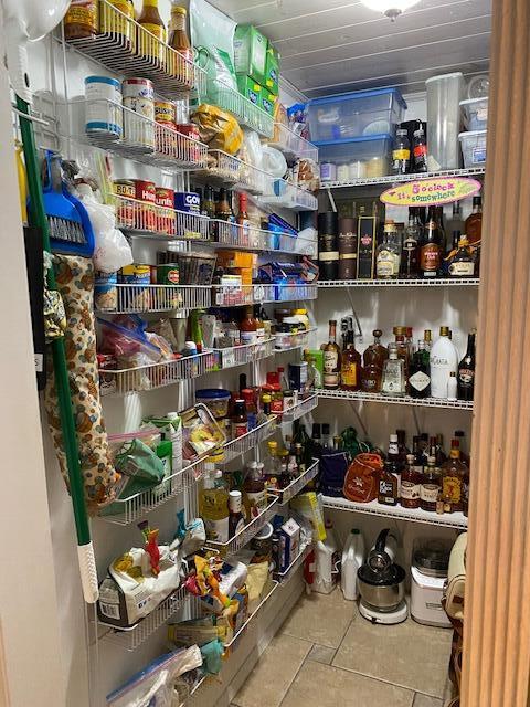 29526 Ranger Avenue Big Pine Key, FL 33043 - Photo 3 of 33 Pantry