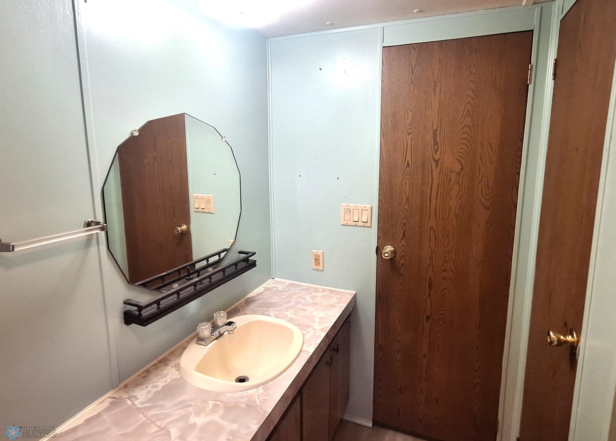 102 North 2nd Street Fairmount, ND 58030 - Photo 19 of 23