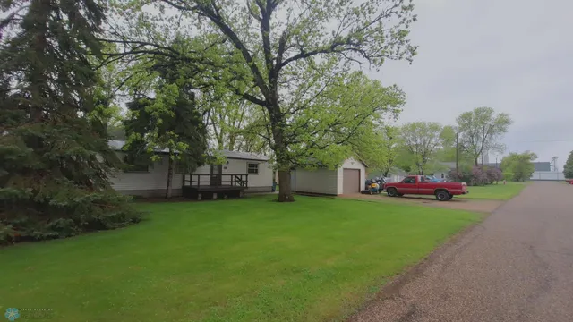 $75,000 | 102 North 2nd Street, Fairmount, ND 58030