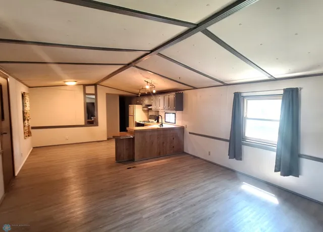 $79,500 | 102 North 2nd Street, Fairmount, ND 58030