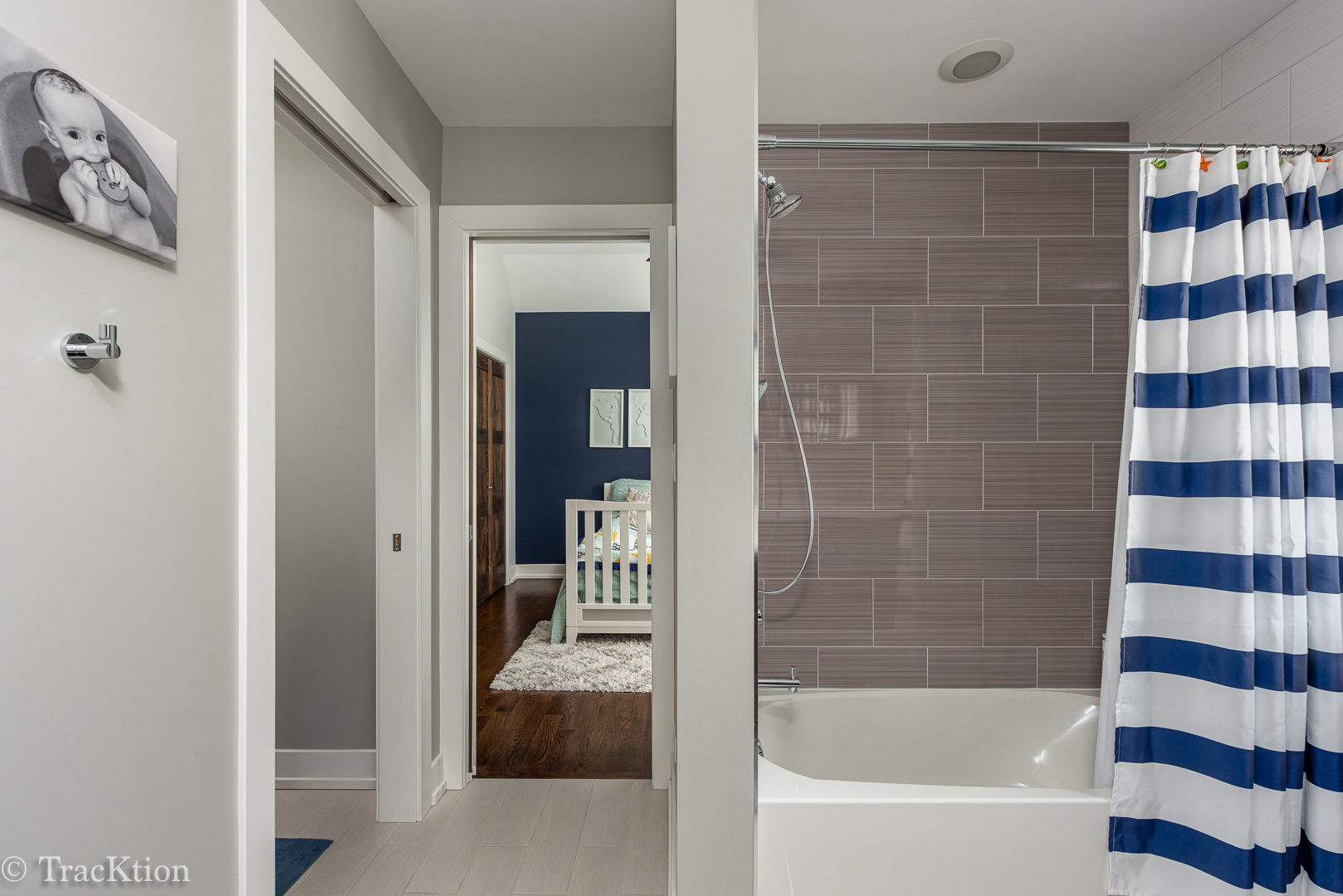 532 North Rose Avenue Park Ridge, IL 60068 - Photo 31 of 48 a bathroom with a bathtub and a shower