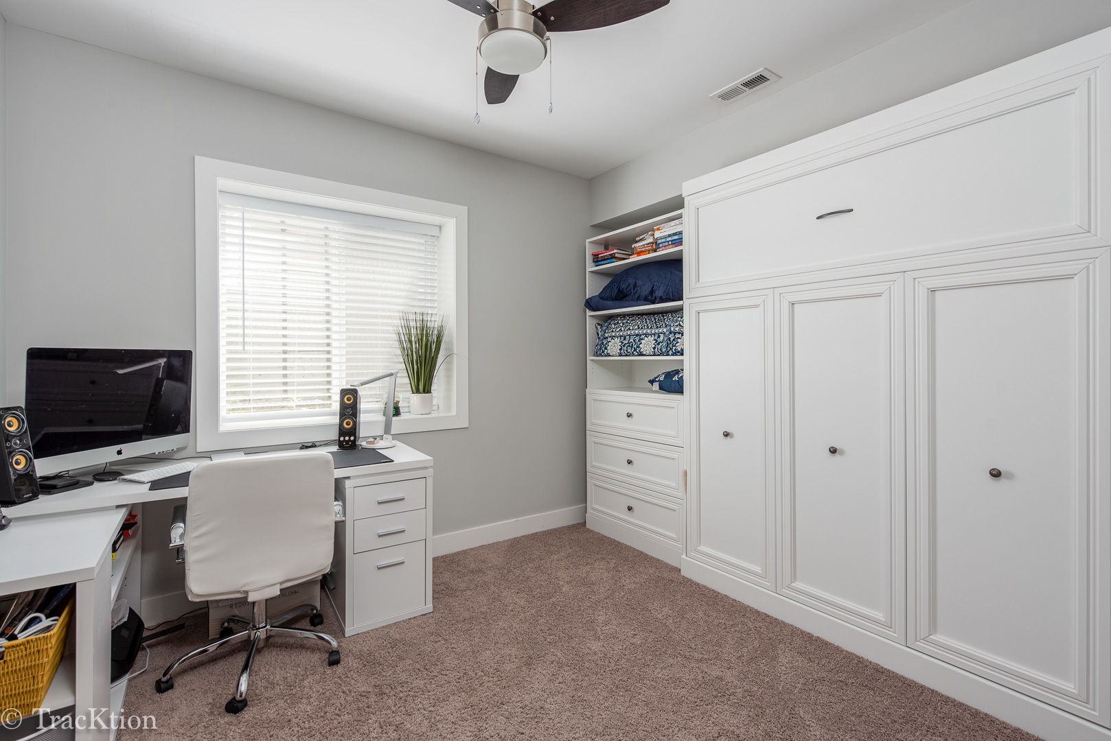 532 North Rose Avenue Park Ridge, IL 60068 - Photo 38 of 48 a view of a workspace with furniture