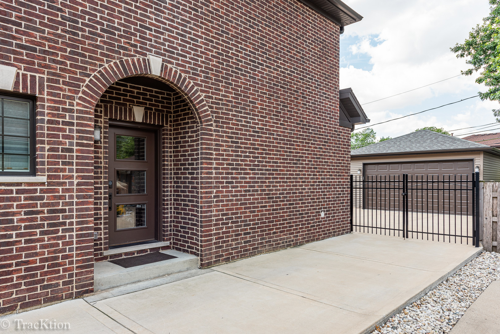 532 North Rose Avenue Park Ridge, IL 60068 - Photo 40 of 48 a view of a brick house with a door