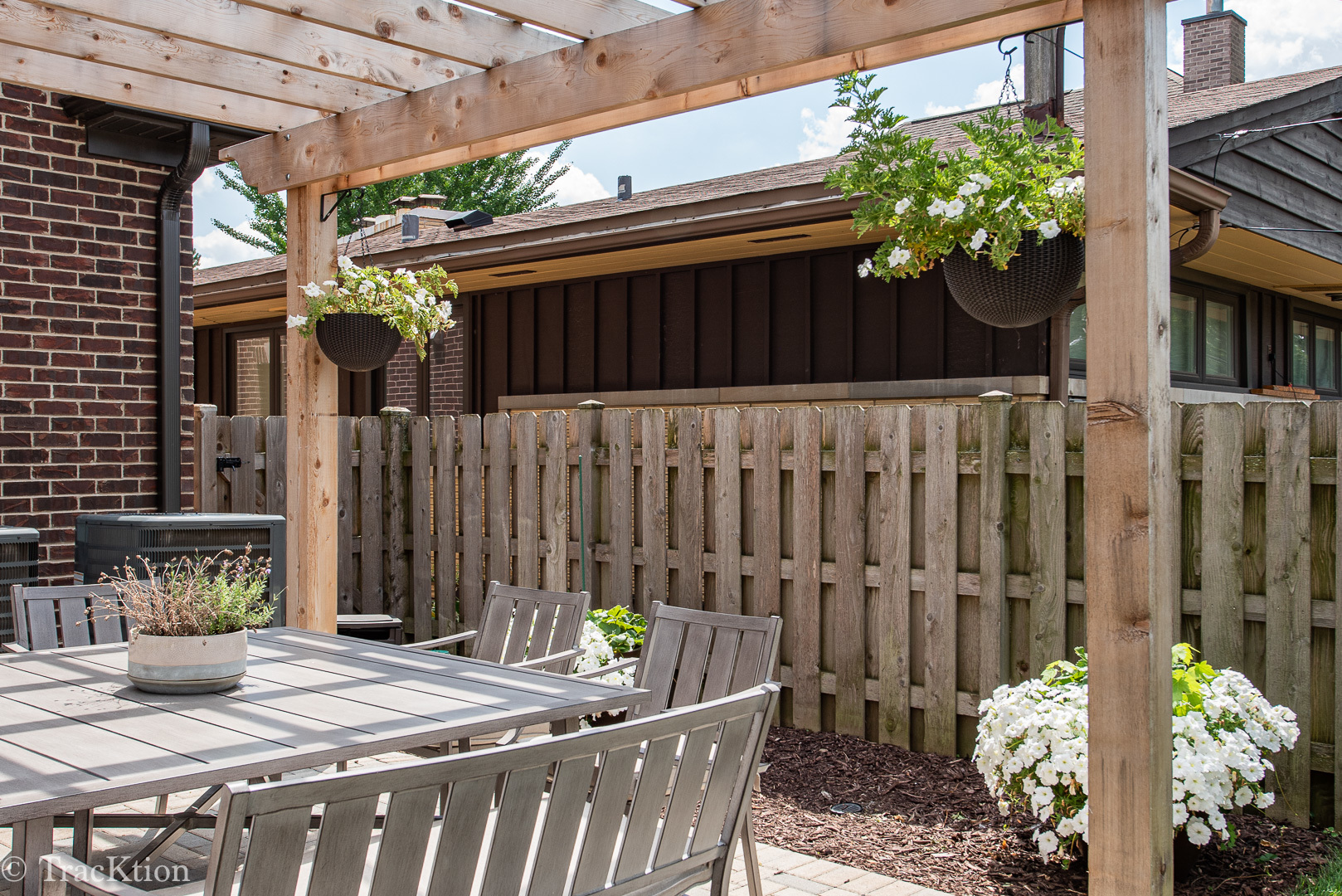 532 North Rose Avenue Park Ridge, IL 60068 - Photo 45 of 48 a front view of a house with a garden