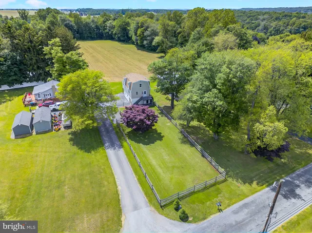 $342,500 | 222 Old Racetrack Road, Parkesburg, PA 19365