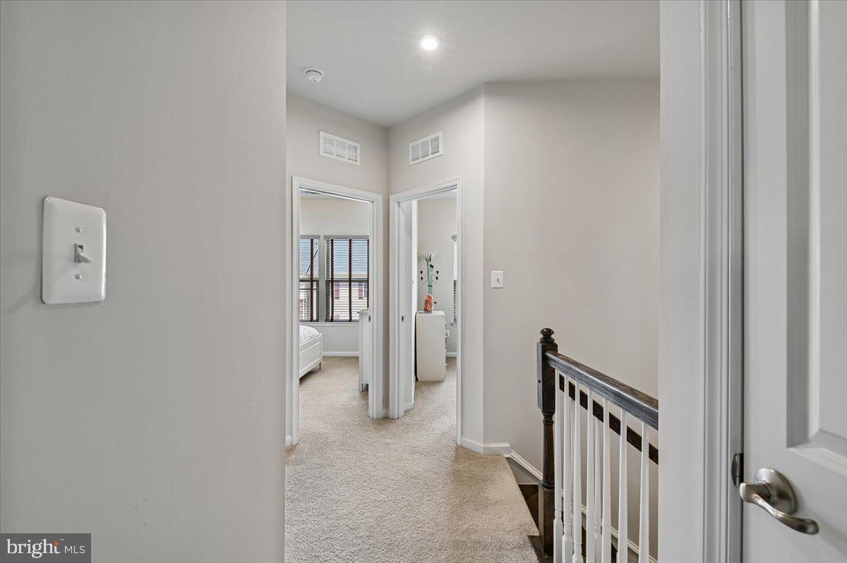 8261 Kippis Road Millersville, MD 21108 - Photo 30 of 68 Upstairs landing