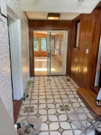 $4,500 | 276 Weston Street, Waltham, MA 02453