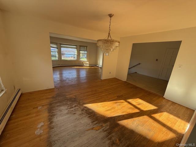 19 Carriage Road Roslyn, NY 11576 - Photo 4 of 19 a view of a hallway with a window