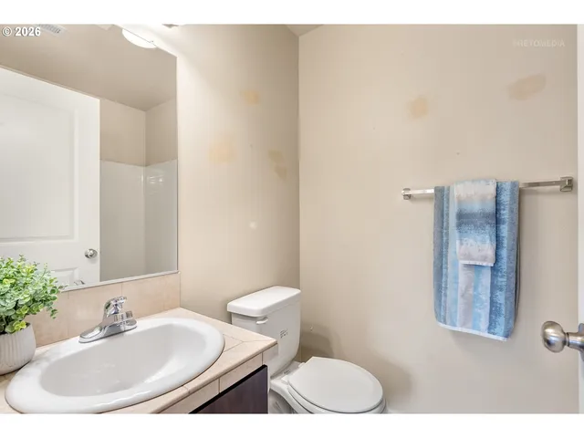 $285,000 | 10442 Southwest Akilean Terrace, Portland, OR 97223