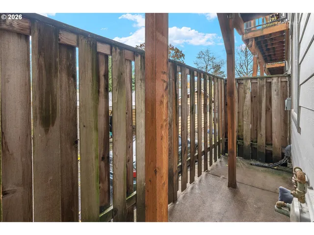 $285,000 | 10442 Southwest Akilean Terrace, Portland, OR 97223