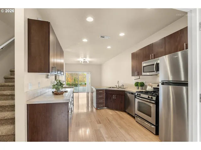 $285,000 | 10442 Southwest Akilean Terrace, Portland, OR 97223