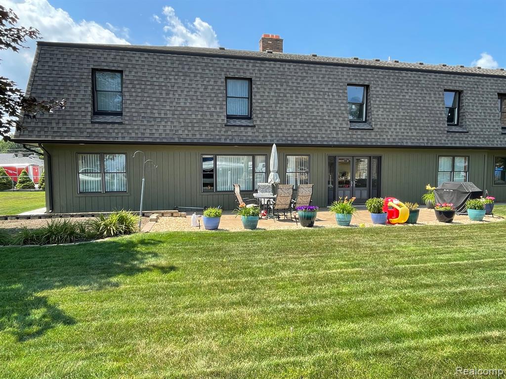 46070 Edgewater Street Chesterfield, MI 48047 - Photo 13 of 65