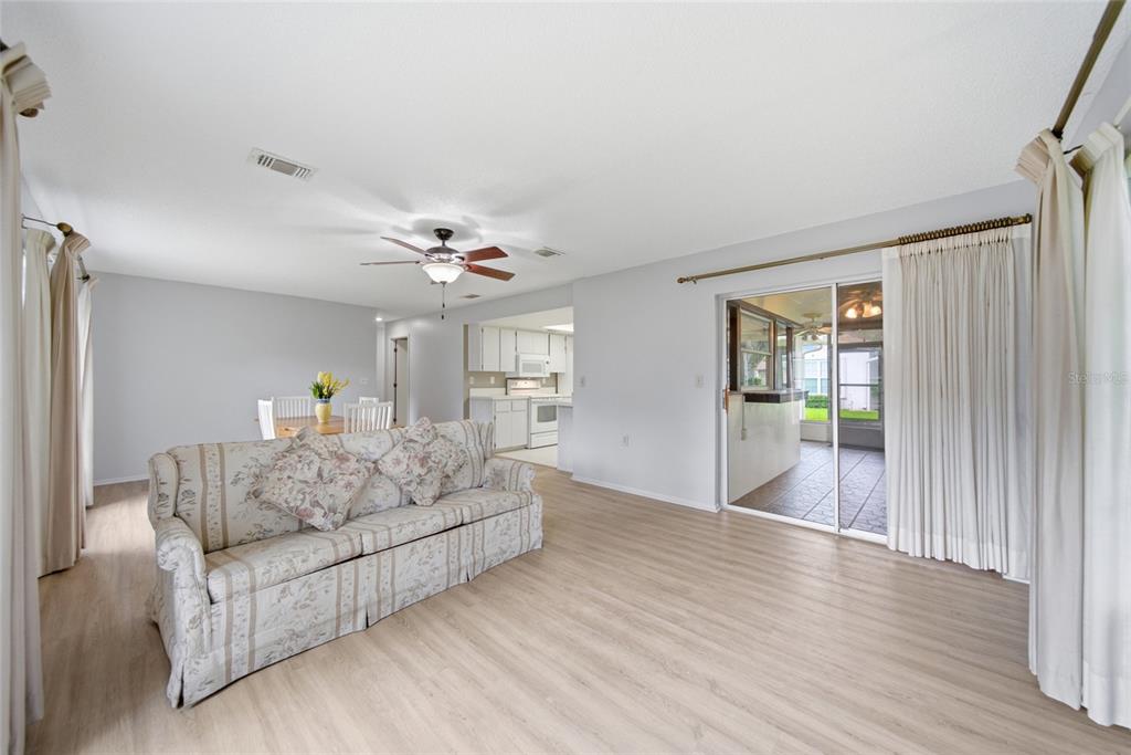 8405 Divot Way Port Richey, FL 34668 - Photo 12 of 39 Gallery Image 12