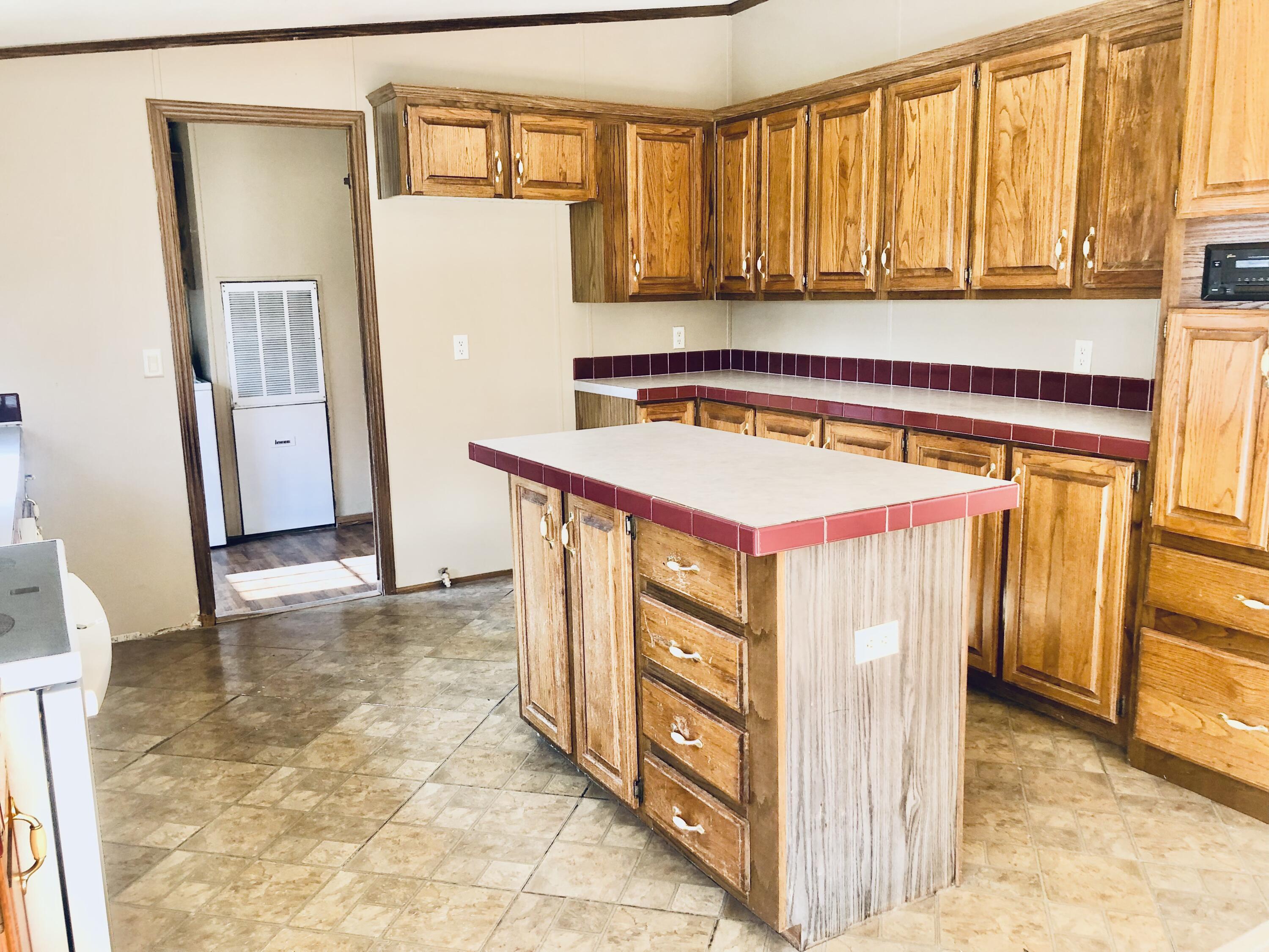 369 Matthews Mill Road Telford, TN 37690 - Photo 10 of 28 IMG_5058