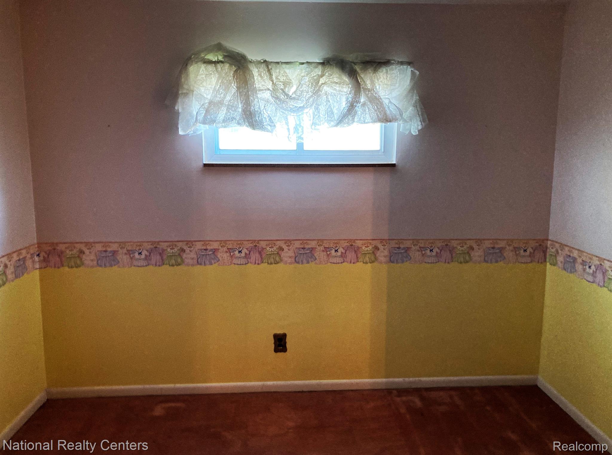 614 South Sheldon Road Plymouth, MI 48170 - Photo 25 of 46 Bedroom 3 - 11 x 11, North Window