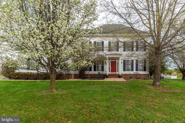 $1,075,000 | 13300 April Circle, Lovettsville, VA 20180