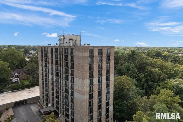 a view of a building