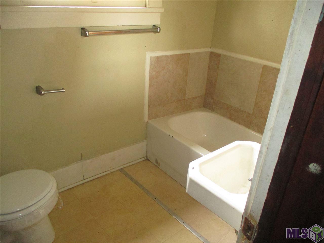 2647 Jackson Avenue Baton Rouge, LA 70802 - Photo 6 of 11 Gallery Image 6