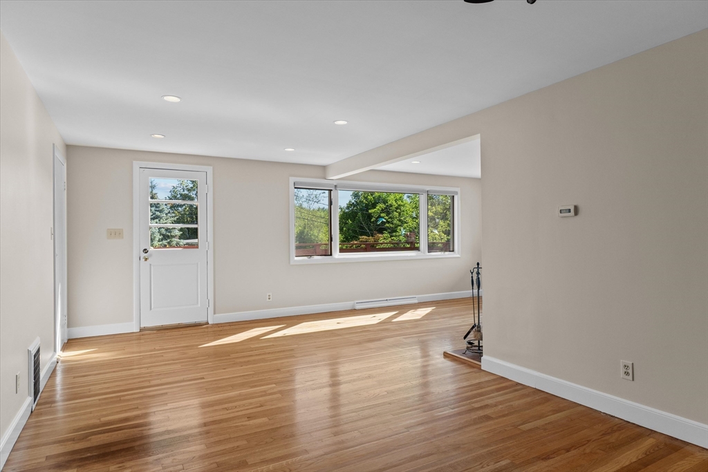 26 Stony Brook Road, Unit A Marblehead, MA 01945 - Photo 12 of 38 Gallery Image 12