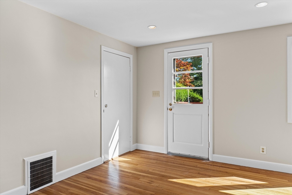 26 Stony Brook Road, Unit A Marblehead, MA 01945 - Photo 13 of 38 Gallery Image 13