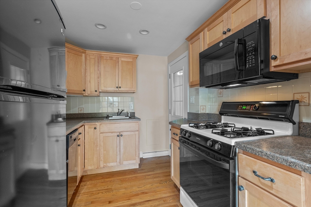 26 Stony Brook Road, Unit A Marblehead, MA 01945 - Photo 14 of 38 Gallery Image 14
