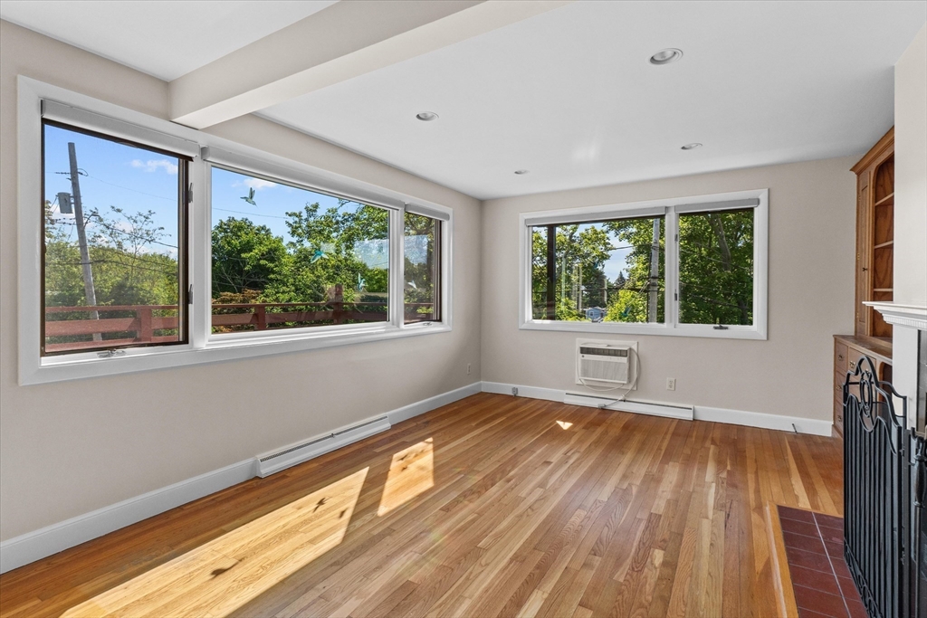 26 Stony Brook Road, Unit A Marblehead, MA 01945 - Photo 8 of 38 Gallery Image 8