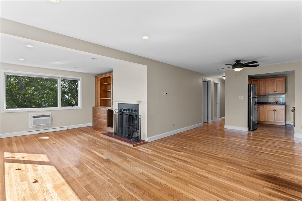 26 Stony Brook Road, Unit A Marblehead, MA 01945 - Photo 9 of 38 Gallery Image 9