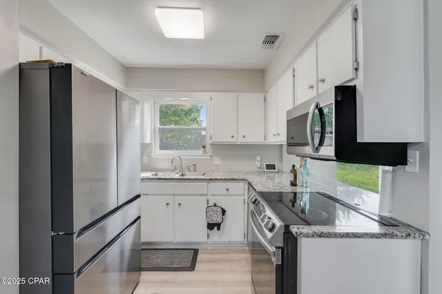 $279,898 | 2709 Ravenwood Court, Lynn Haven, FL 32444