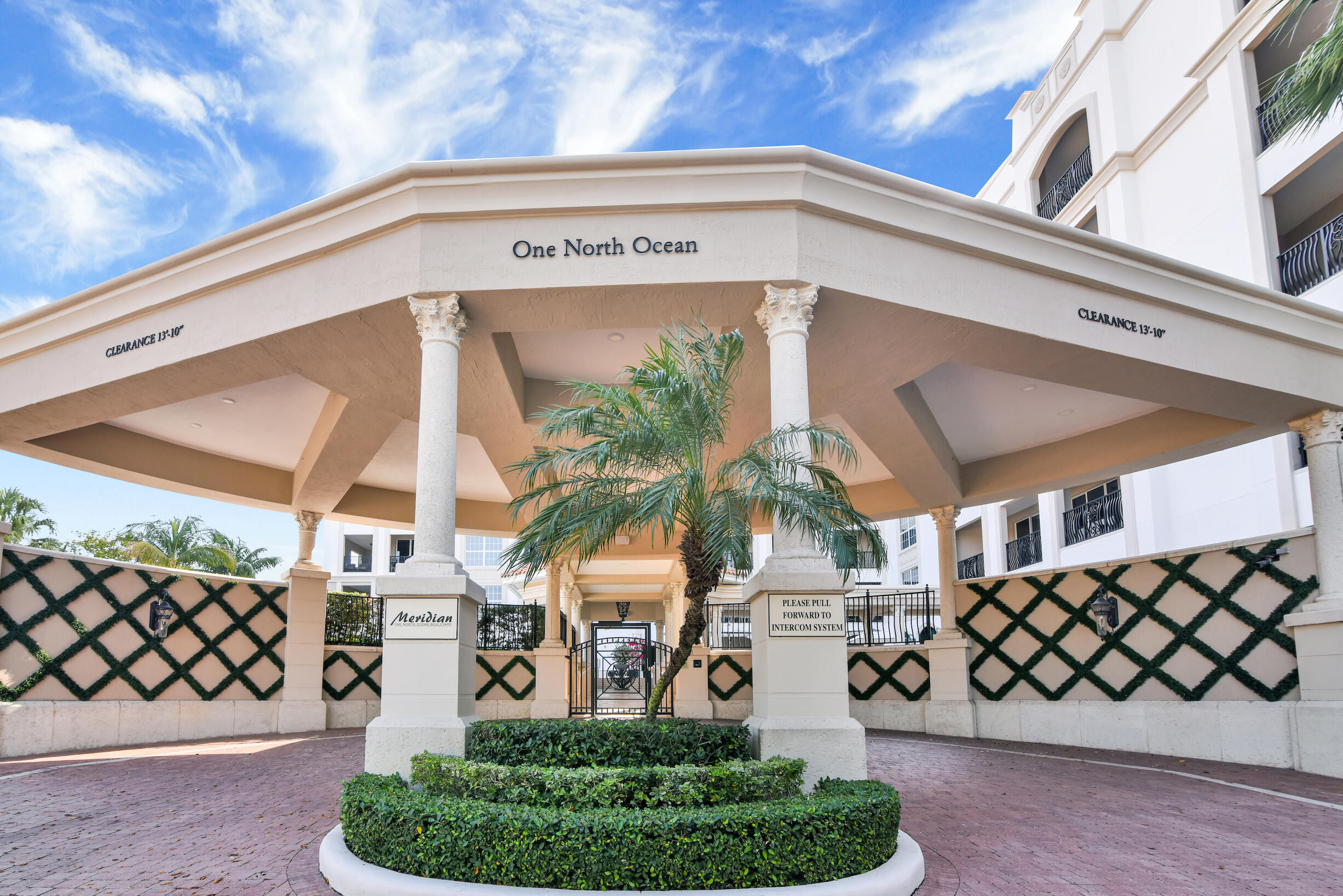 1 North Ocean Boulevard, Unit 201 Boca Raton, FL 33432 - Photo 36 of 36 Gated-Front Entrance