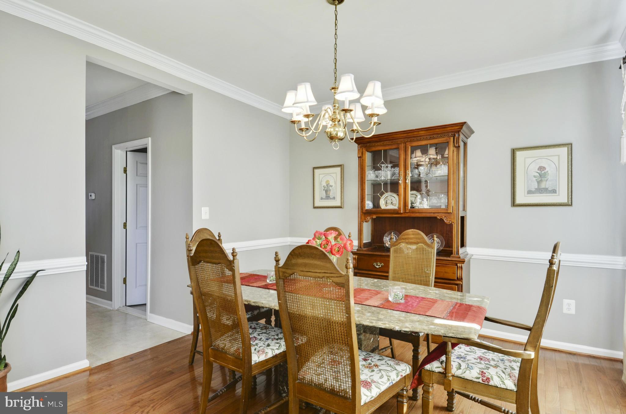 18609 Broken Oak Road Boyds, MD 20841 - Photo 6 of 30 Dining Room