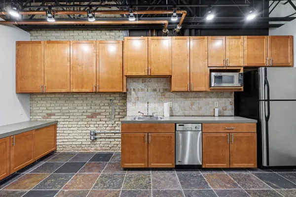 $395,000 | 801 Monroe Avenue Northwest, Unit 105, Grand Rapids, MI 49503