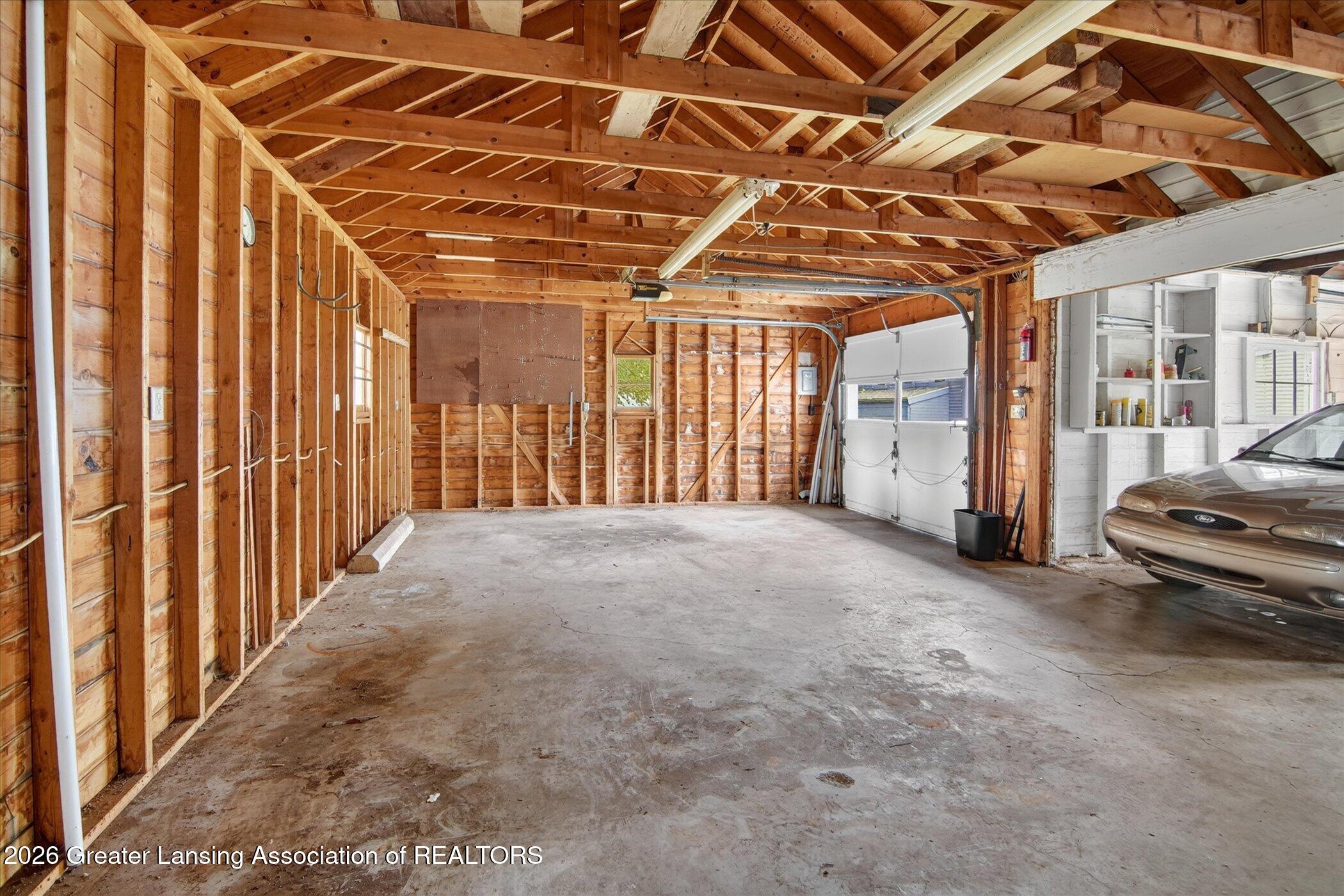 709 Rock Street Jackson, MI 49202 - Photo 51 of 53 52-709-Rock-St-WindowStill