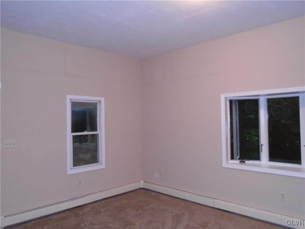 963 Dairy Road Tamaqua, PA 18252 - Photo 5 of 8 Gallery Image 5