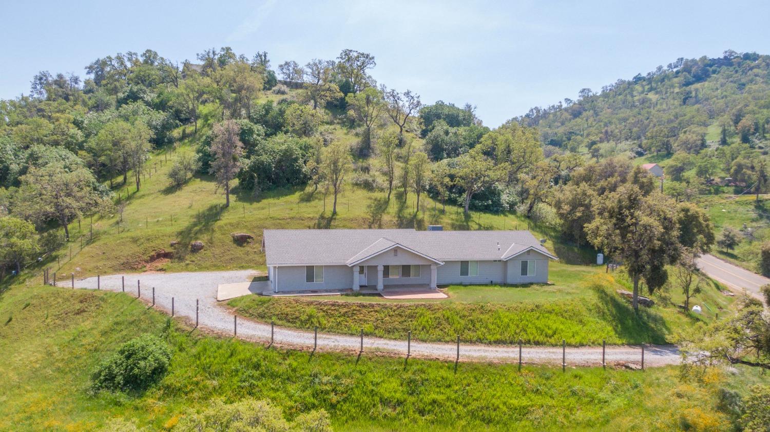 47463 Creekside Road Squaw Valley, CA 93675 - Photo 1 of 60 Gallery Image 1
