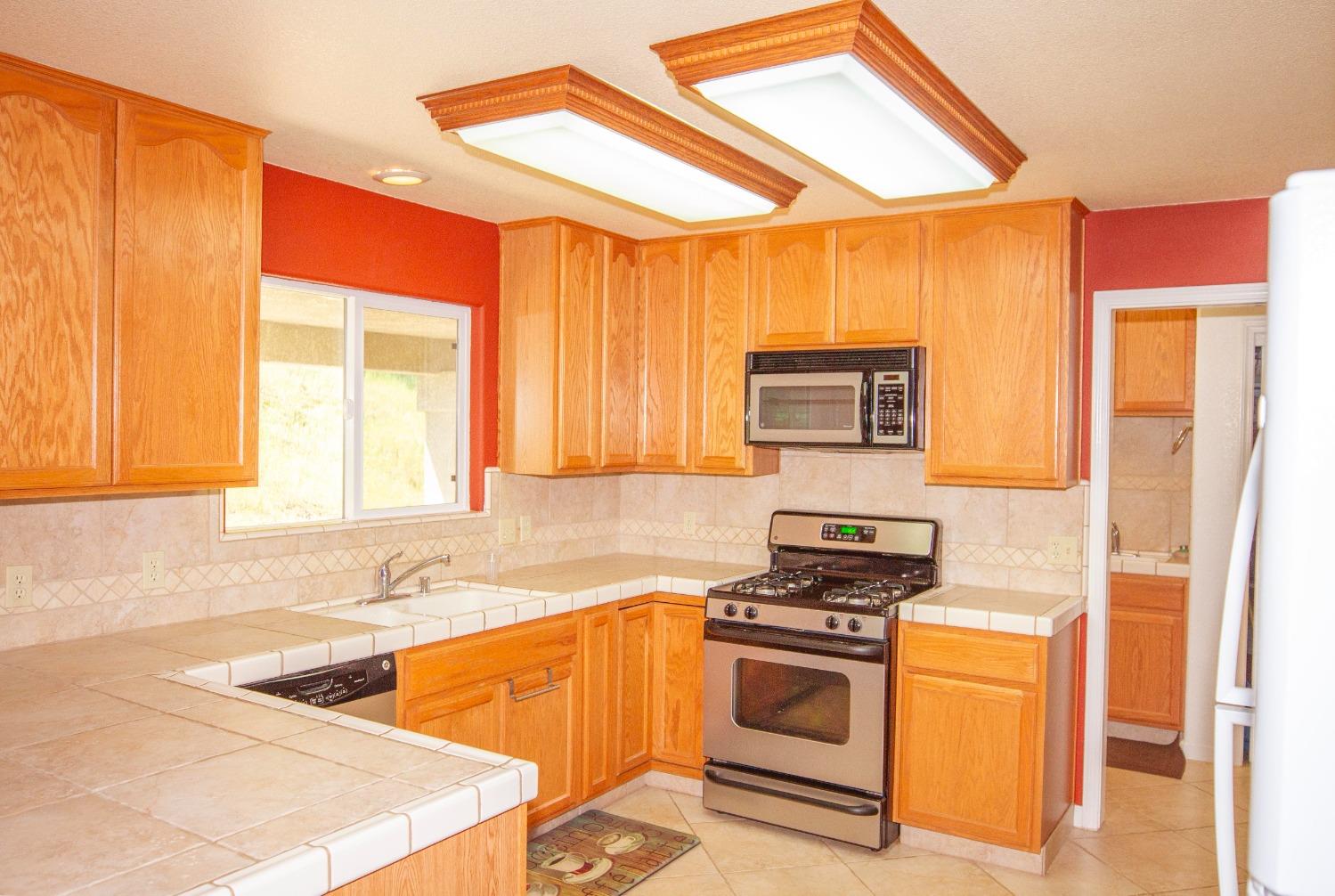 47463 Creekside Road Squaw Valley, CA 93675 - Photo 12 of 60 Gallery Image 12