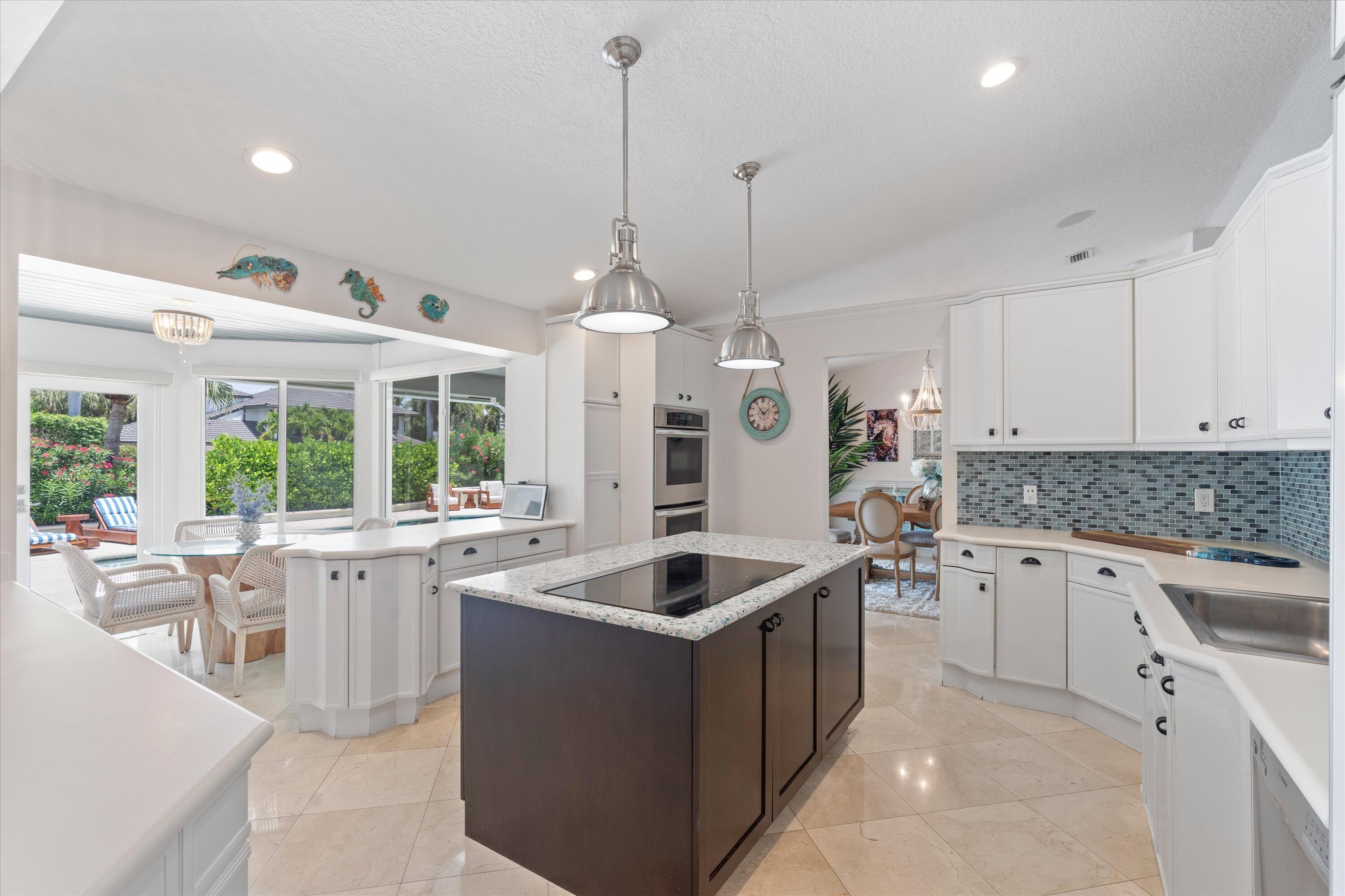 830 Northeast Boca Bay Colony Drive Boca Raton, FL 33487 - Photo 13 of 52 Kitchen