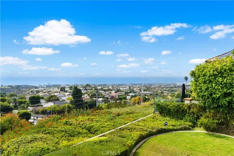 $8,900,000 | 23 San Mateo Way, Corona del Mar, CA 92625
