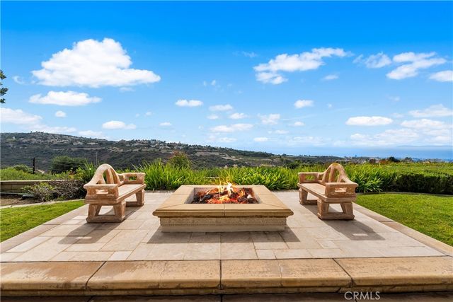 $8,900,000 | 23 San Mateo Way, Corona del Mar, CA 92625
