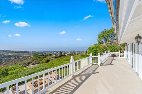 $8,900,000 | 23 San Mateo Way, Corona del Mar, CA 92625