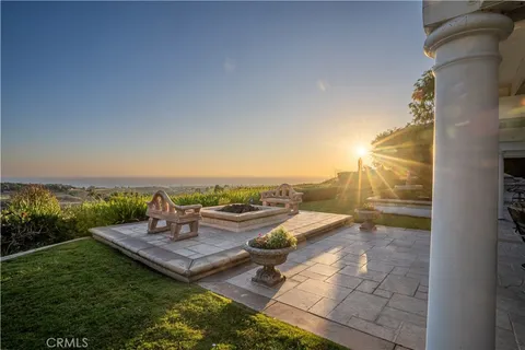 $8,900,000 | 23 San Mateo Way, Corona del Mar, CA 92625