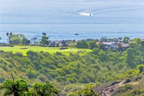 $8,900,000 | 23 San Mateo Way, Corona del Mar, CA 92625