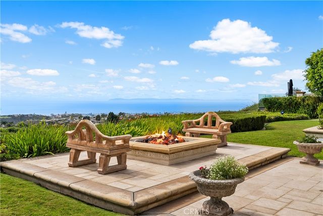 $8,900,000 | 23 San Mateo Way, Corona del Mar, CA 92625